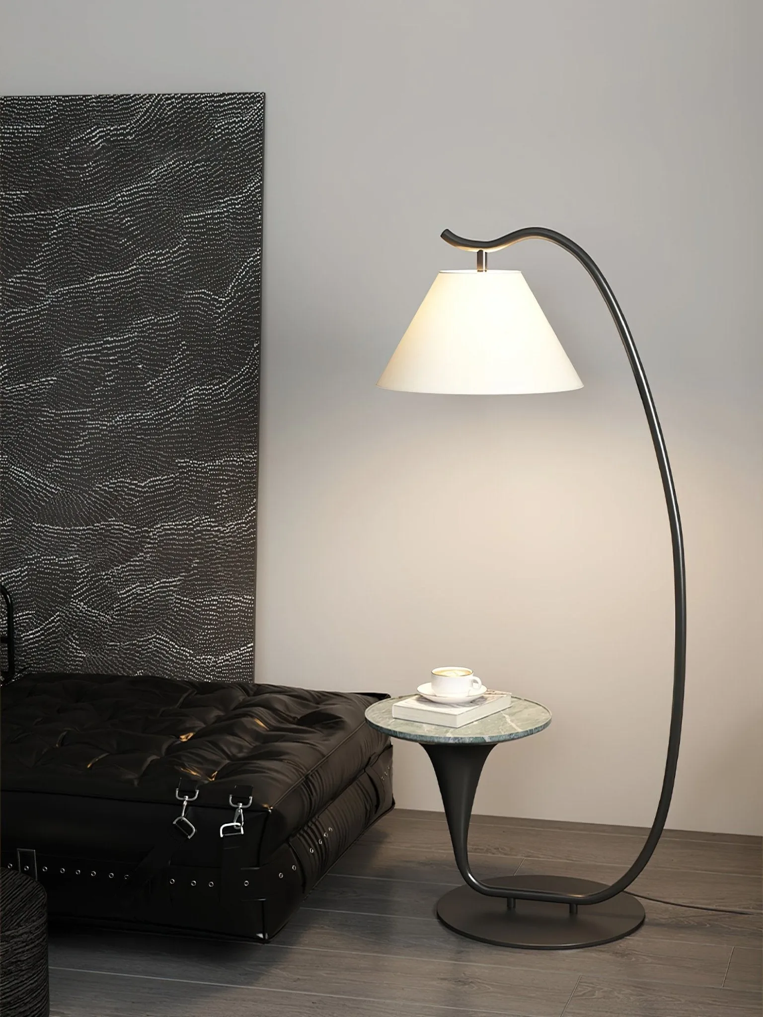 Curvature Floor Lamp