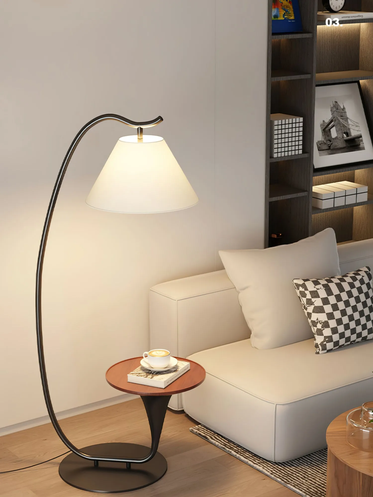 Curvature Floor Lamp